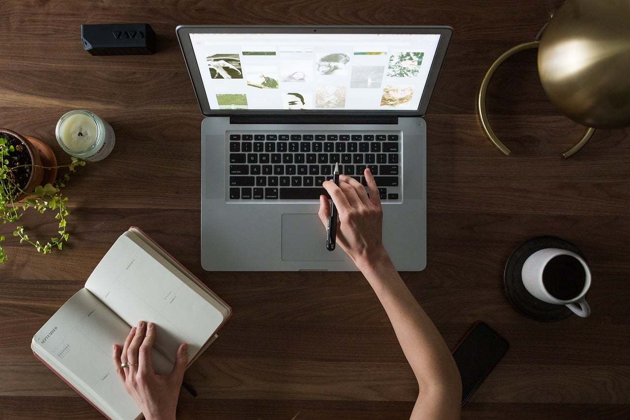 MacBook screen repair service at No Fuss Computers, Charlestown